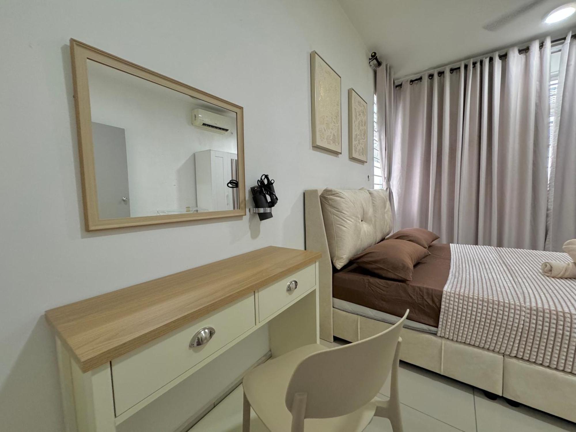 Large Unit Dwiputra Residences 3rooms 3bathrooms Presint 15 Pangsapuri